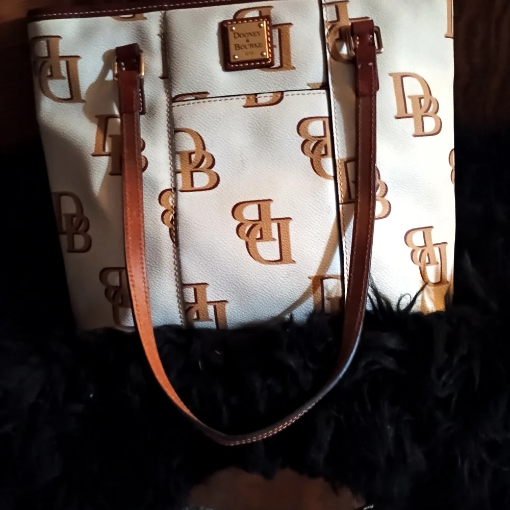 Dooney & Bourke White and Brown Tote Bag - Picture 1 of 6
